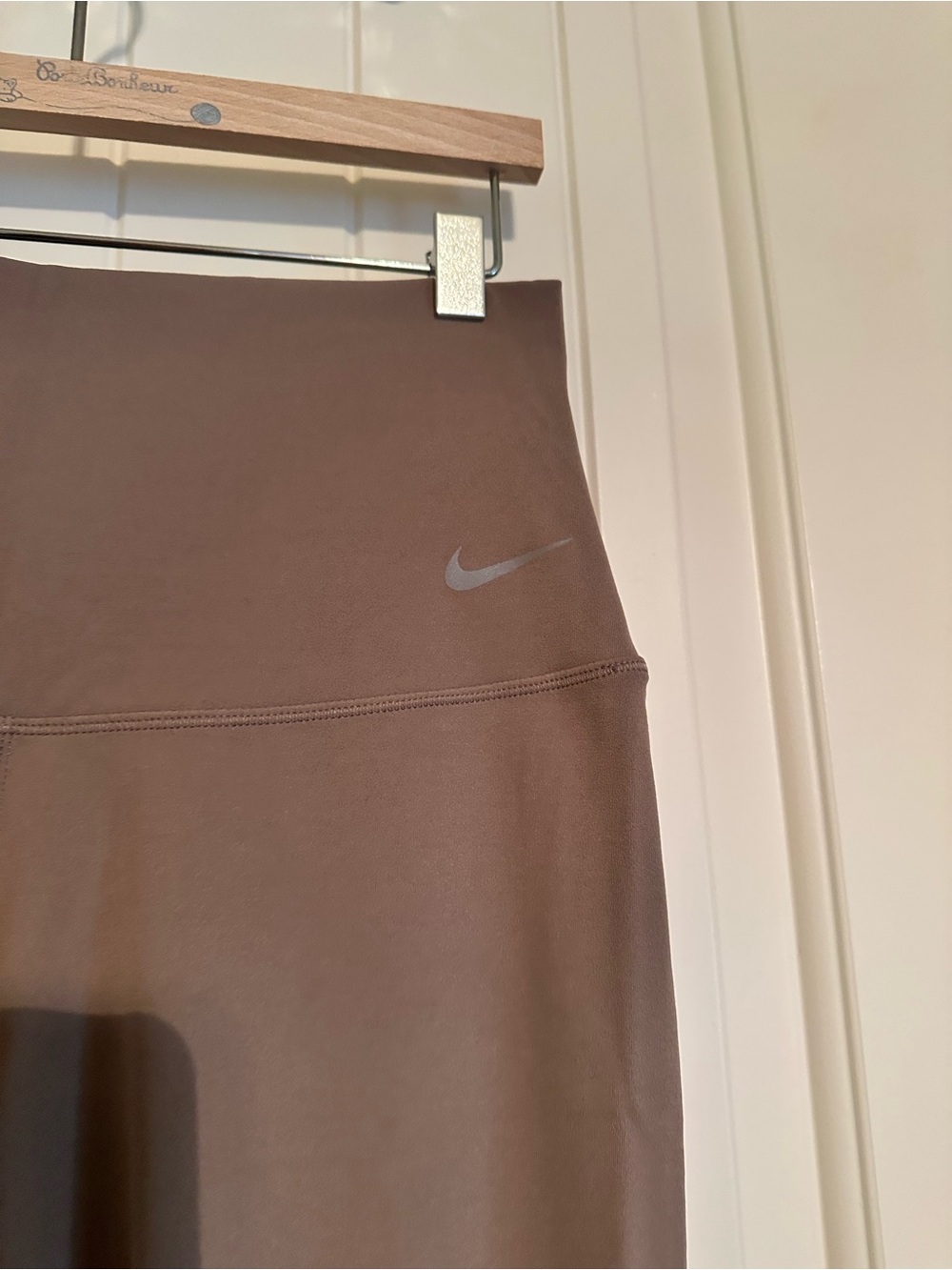 Nike Brown High-Rise Leggings - Picture 2 of 4